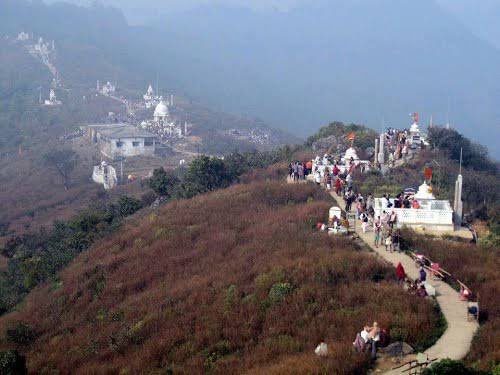 Shikharji is the holiest place of Jains. 20 out of 24 Tirthankaras attained Moksha here. Today it has become a mere picnic spot where people freely consume non-veg &amp; alcohol.

Jains are struggling to save the holy place. Perils of being a real minority.
#बचाओ_पवित्र_तीर्थ_शिखरजी
