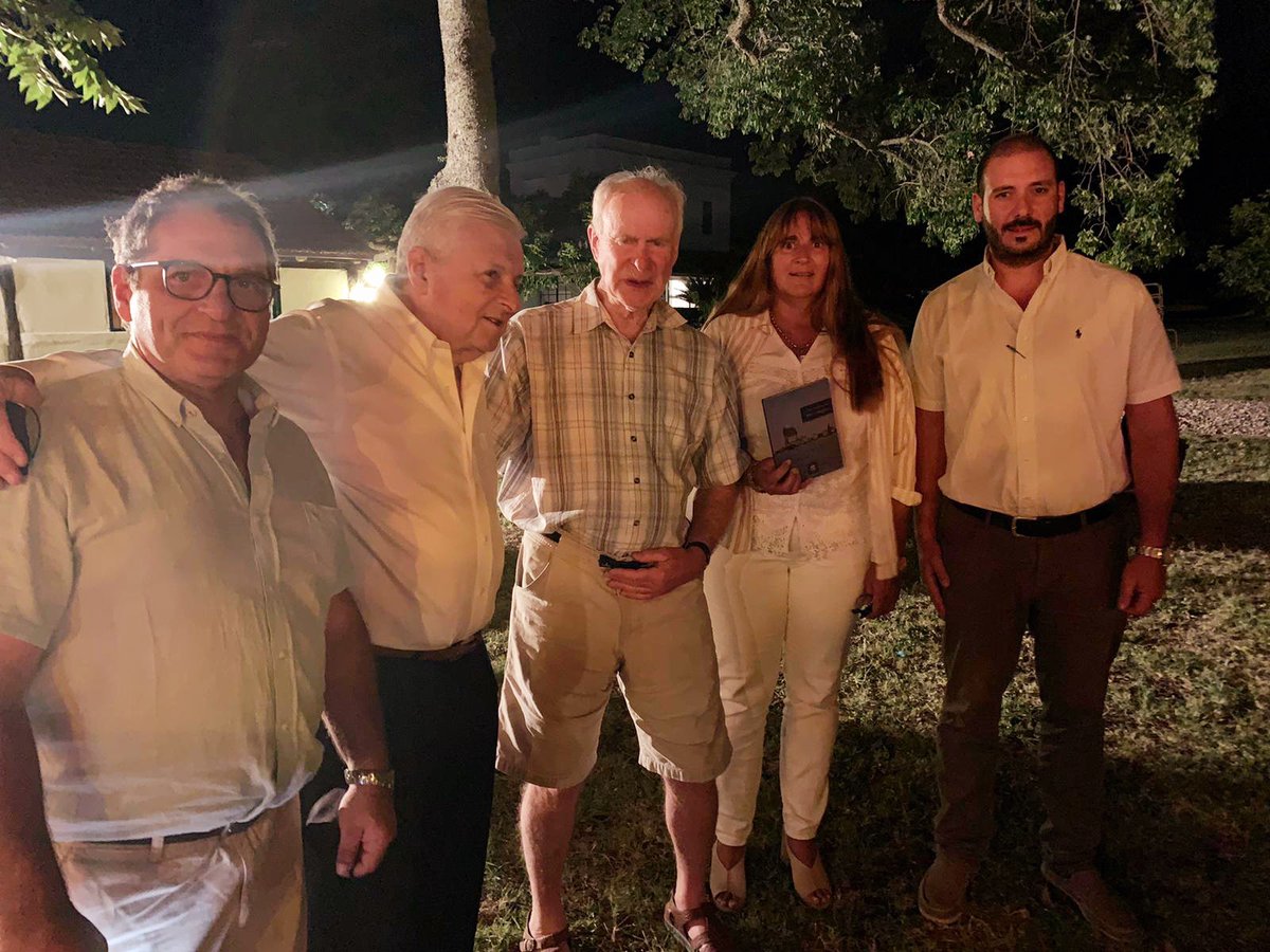 En el día de ayer participamos de la presentación del proyecto del corredor para la conservación y desarrollo sustentable de Islas y Canales Verdes del Río Uruguay realizado por Wildlife Conservation Society(WCS), la  Asociación Civil Uruguaya AMBÁ y financiado por Gilbert Butler