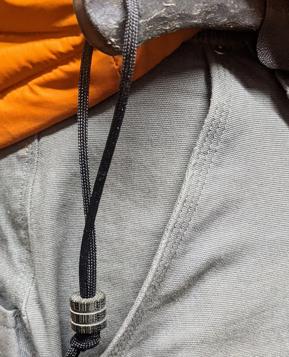 Deoje362's tweet photo. Need a lanyard and bead for your knife? We can help!

#edcknives #edcgear #edcommunity #paracord #edcporn #edclife #lanyards #survivalgear #everydaycarry #knifeporn #pocketdump #pocketcarry #beads #edcbead #dailygear #edc https://t.co/1QOg84ohfp
