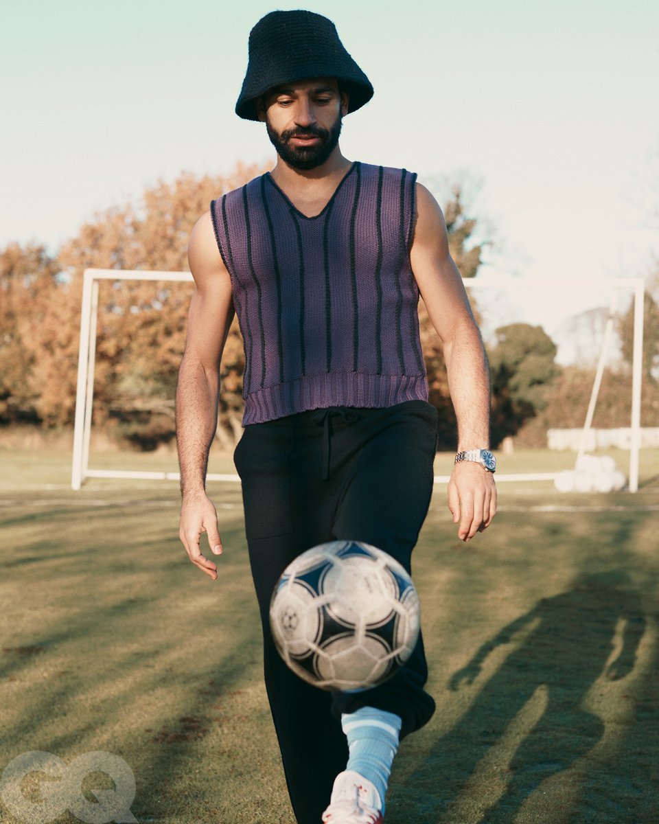 GQSports's tweet photo. “People really change with the fame and the money, so I’m just trying not to do the same, to stay steady.” 

@MoSalah opens up for the first-ever global @GQSports cover: https://t.co/CAA9VTY1pd https://t.co/HGjFIeeok1