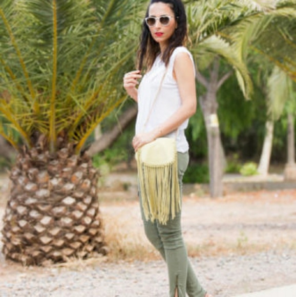 StaceyFlynn9's tweet photo. So good I had to share! Check out all the items I'm loving on @Poshmarkapp #poshmark #fashion #style #shopmycloset #zara: https://t.co/RiN09XxC5d https://t.co/gZauXjwItx