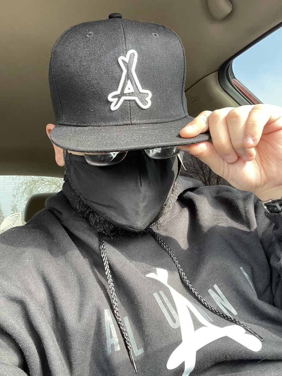 kingink559's tweet photo. @Kid_Ink rocking Alumni/Batgang shit my boy #batgang #hoemode #fentysecrets https://t.co/uH9q3LaJJz