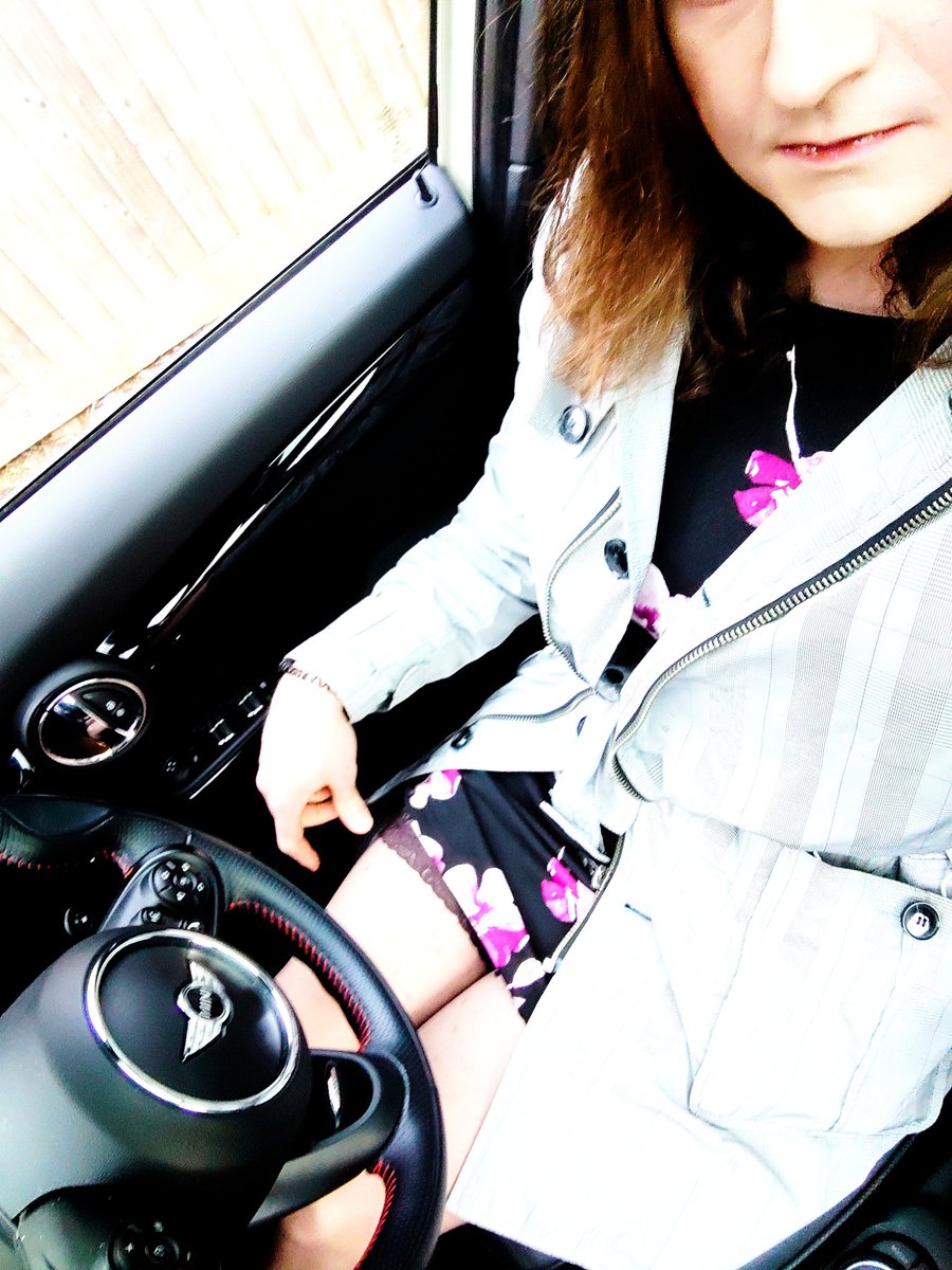 Tuesdays are for driving right? 👠🔥🚗🏎️