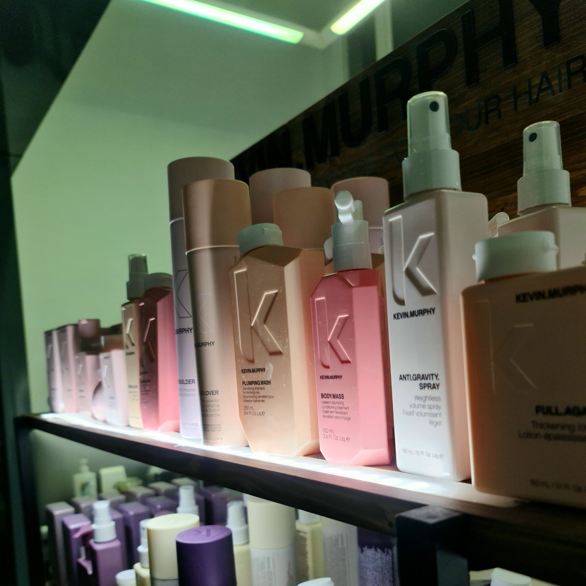 u2ysalon's tweet photo. Producto de alta calidad en nuestro Salón, @KevinMurphyES https://t.co/WOrI0NHMqs