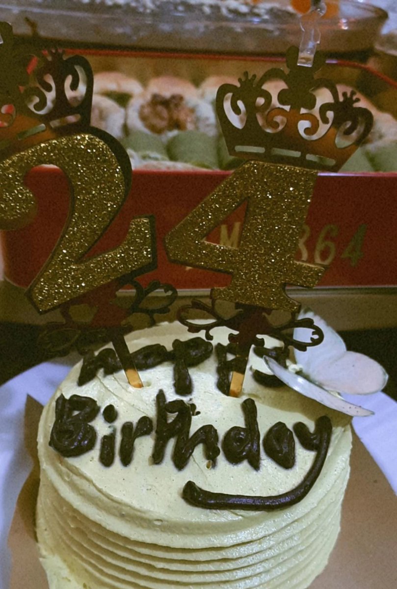 It's my birthday 💕

شكرا ع الكيكة حبيبي متت عليها 🐣😭 <a href="/shewithart/">H</a>