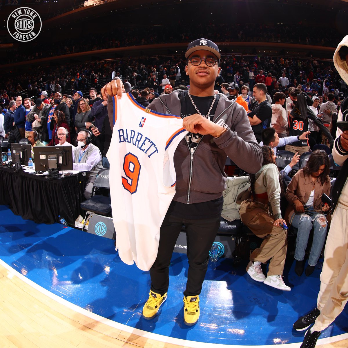 nyknicks's tweet image. A big rich town.