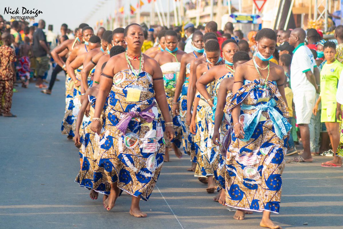 FIPBenin's tweet photo. Nous avons voulu partager avec vous ces quelques images de @nickphotographie2020 comptant pour la célébration de la fête du vodùn de ce 10 janvier. Cet héritage ancestral valorise nos religions endogènes et contribue à nous révéler au monde.
#FIP2022 #wasexo
#vodoun #10janvier https://t.co/xzoE9yjWGn