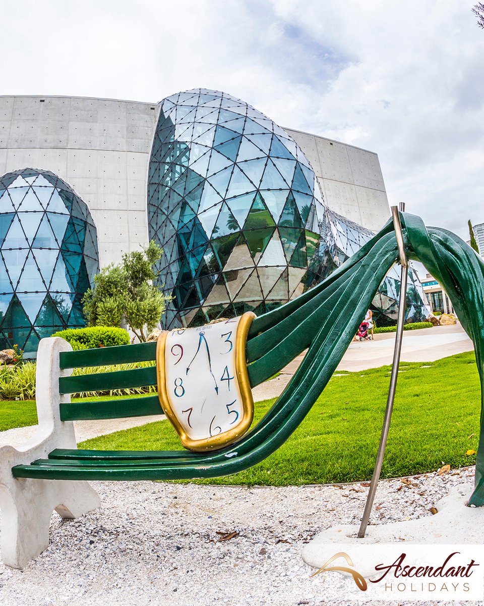 Located in the Tampa Bay area, the Dalí Museum has one of the largest collections of the works of Salvador Dalí. 

#salvadordali #art #dali #surrealism #painting #salvadordal #artist #artwork #museum #florida #whattodotoday
