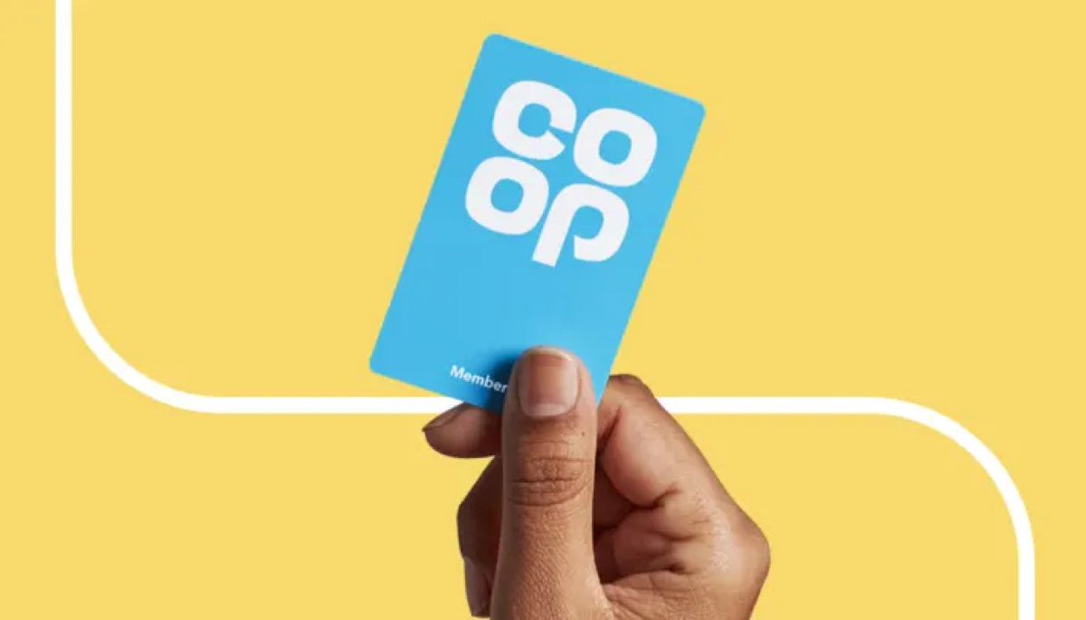 Great to meet @fionaherriot and the rest of the guys from Paisley and Renfrew today. Looking forward to working with you promoting the Renfrewshire <a href="/FoodTrainScot/">Food Train</a> Branch and the other <a href="/coopuk/">Co-op</a> Local Community Fund partners