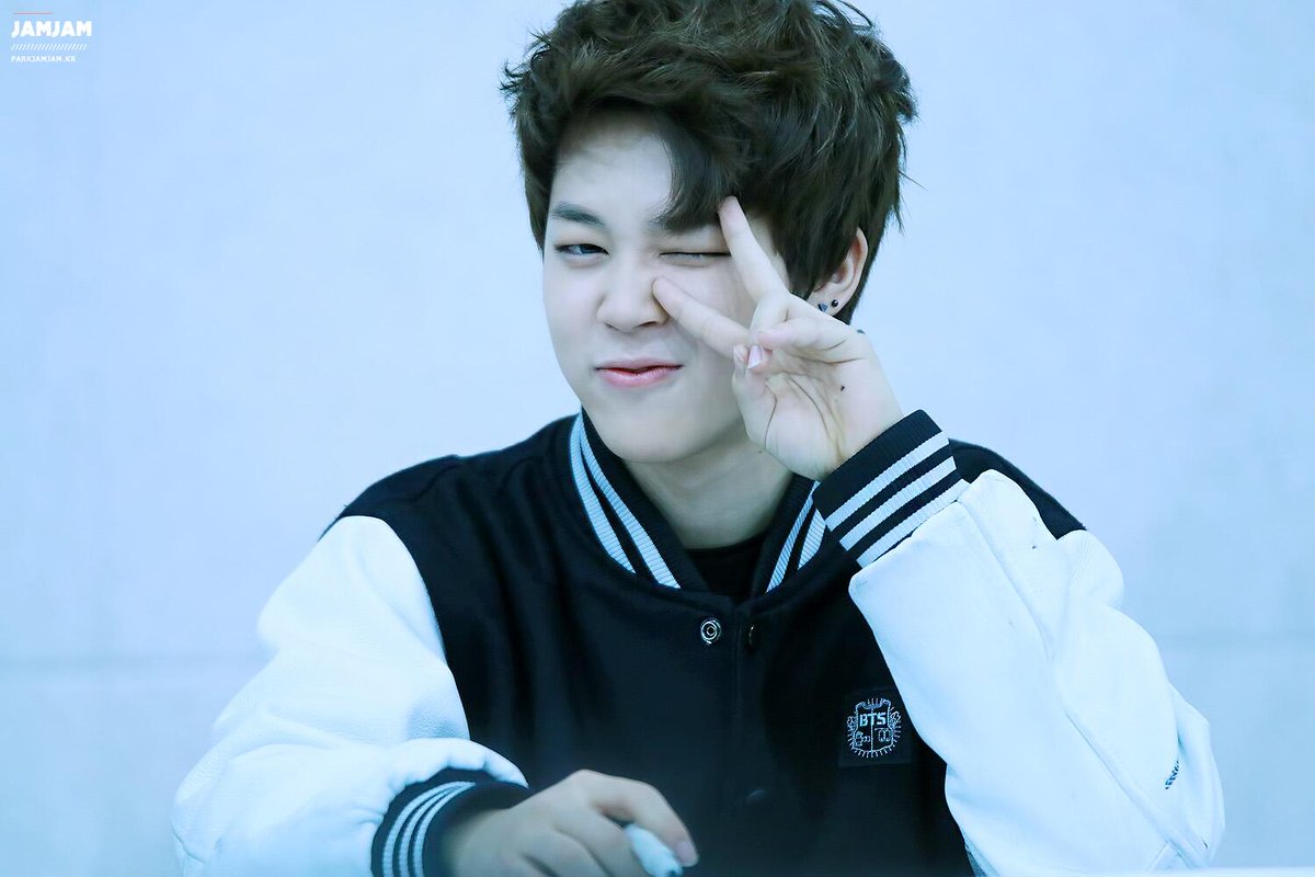 JAMJAMPICS's tweet photo. everyone please join us and reply by using ‘#Happy9YearsWithJimin’ &amp; FOREVER WITH JIMIN as we celebrate these 9 incredible years ♡ https://t.co/1gafDsWT3l