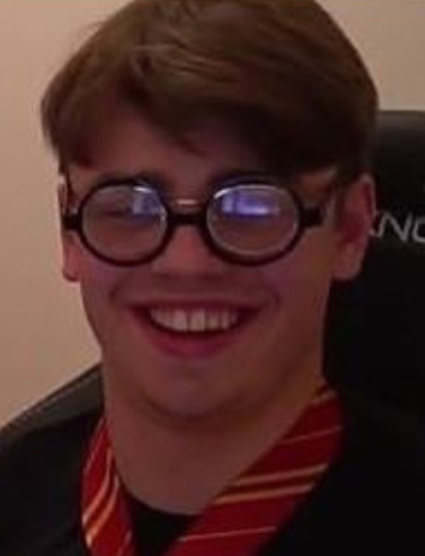 <a href="/Papaplatte/">Papaplatte</a>