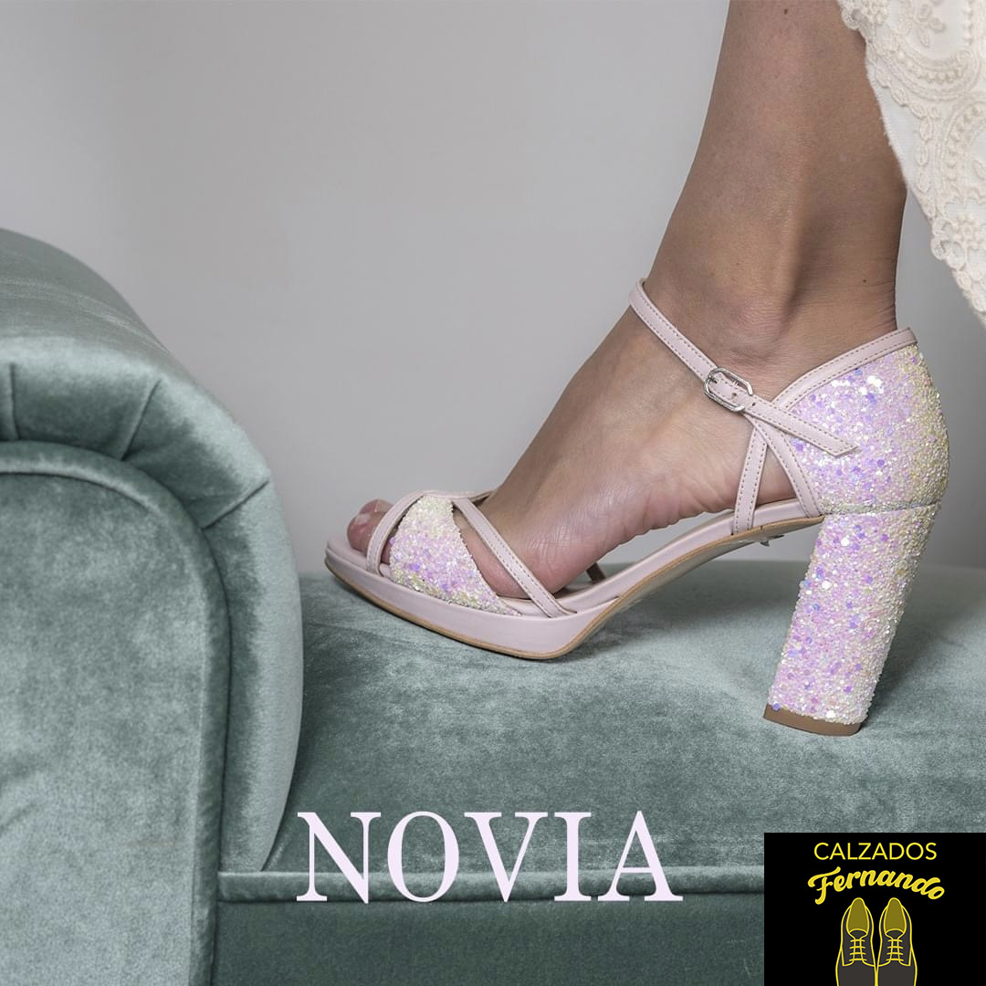 compañerismo Mujer Nos vemos mañana Fuente Palmera de Boda on Twitter: "🤩 ¿Quieres deslumbrar con tus #zapatosdenovia? Apuesta por un calzado con brillo, alto y tan cómodos como estos de Calzados Fernando, ¡es un acierto seguro! 📍 compañerismo Mujer Nos vemos mañana Fuente Palmera de Boda on Twitter: "🤩 ¿Quieres deslumbrar con tus #zapatosdenovia? Apuesta por un calzado con brillo, alto y tan cómodos como estos de Calzados Fernando, ¡es un acierto seguro! 📍