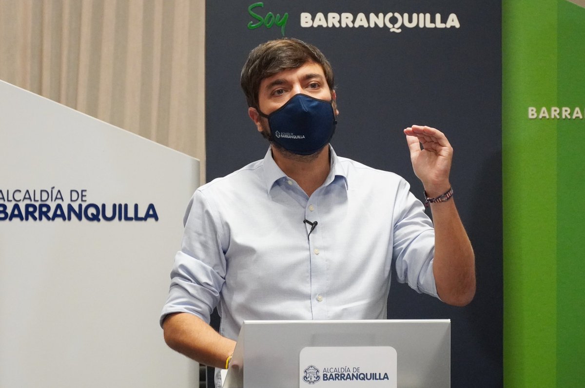 🔴 #EnVivo | "Hemos decidido cancelar el Bando y los eventos masivos con mayor riesgo epidemiológico durante enero, incluido, conciertos y otros eventos de precarnaval. Nuestro comité de expertos seguirá evaluando la situación y tomaremos las medidas necesarias": <a href="/jaimepumarejo/">Jaime Pumarejo</a>.