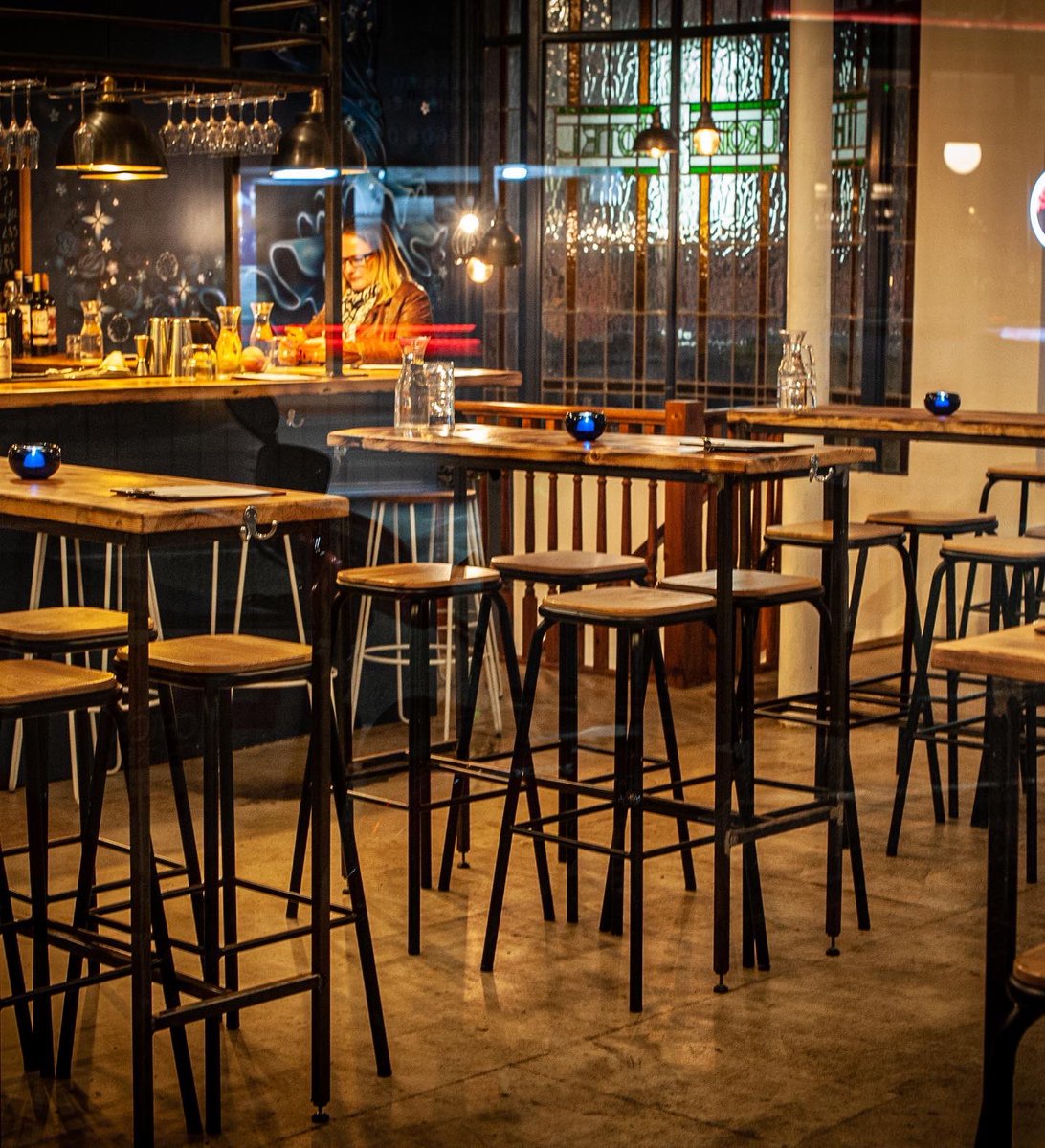 thetapasroom's tweet photo. Tuesday = Cava Club over in our Peckham branch! Only £20/ bottle Brut Cava every Tuesday! Put a bit of sparkle in this rather grey day.! Book a table via our website! #cavaclub #peckham https://t.co/6BPKKOvN5D