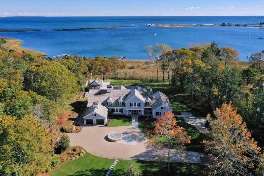 HornwellNetwork's tweet image. Spectacular waterfront estate!
Click here for see more: bit.ly/3qcyi6t
#USA #MASSACHUSETTS #HORNWELL