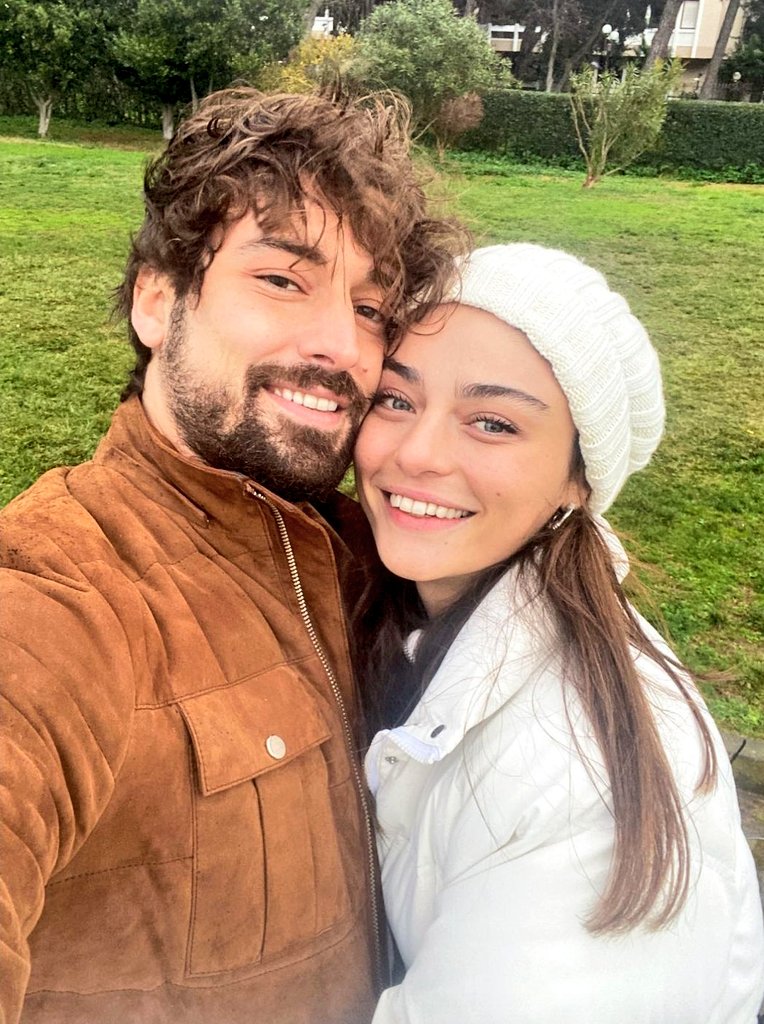 THEY ARE JUST SO PERFECT 💯✨

#AdaMasalı #PoyHaz
#AlpNavruz #AyçaAyşinTuran