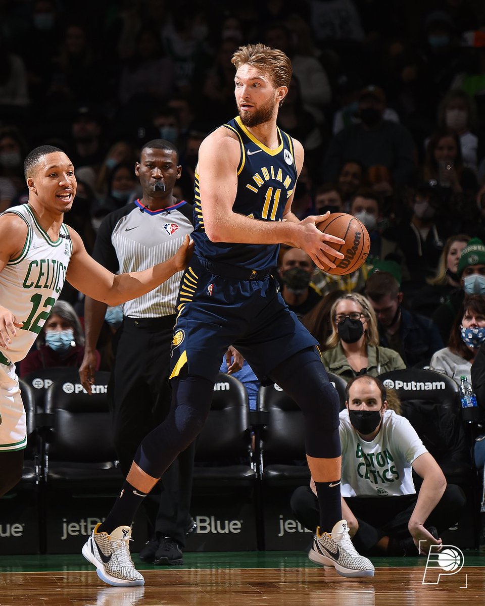 Pacers's tweet photo. .@Dsabonis11's last three games:

11 PTS, 23 REB, 10 AST
42 PTS (career-high), 6 REB, 3 AST
32 PTS, 12 REB, 10 AST

RT to make him a 3x #NBAAllStar ⭐️ https://t.co/UlUj5RzrgF