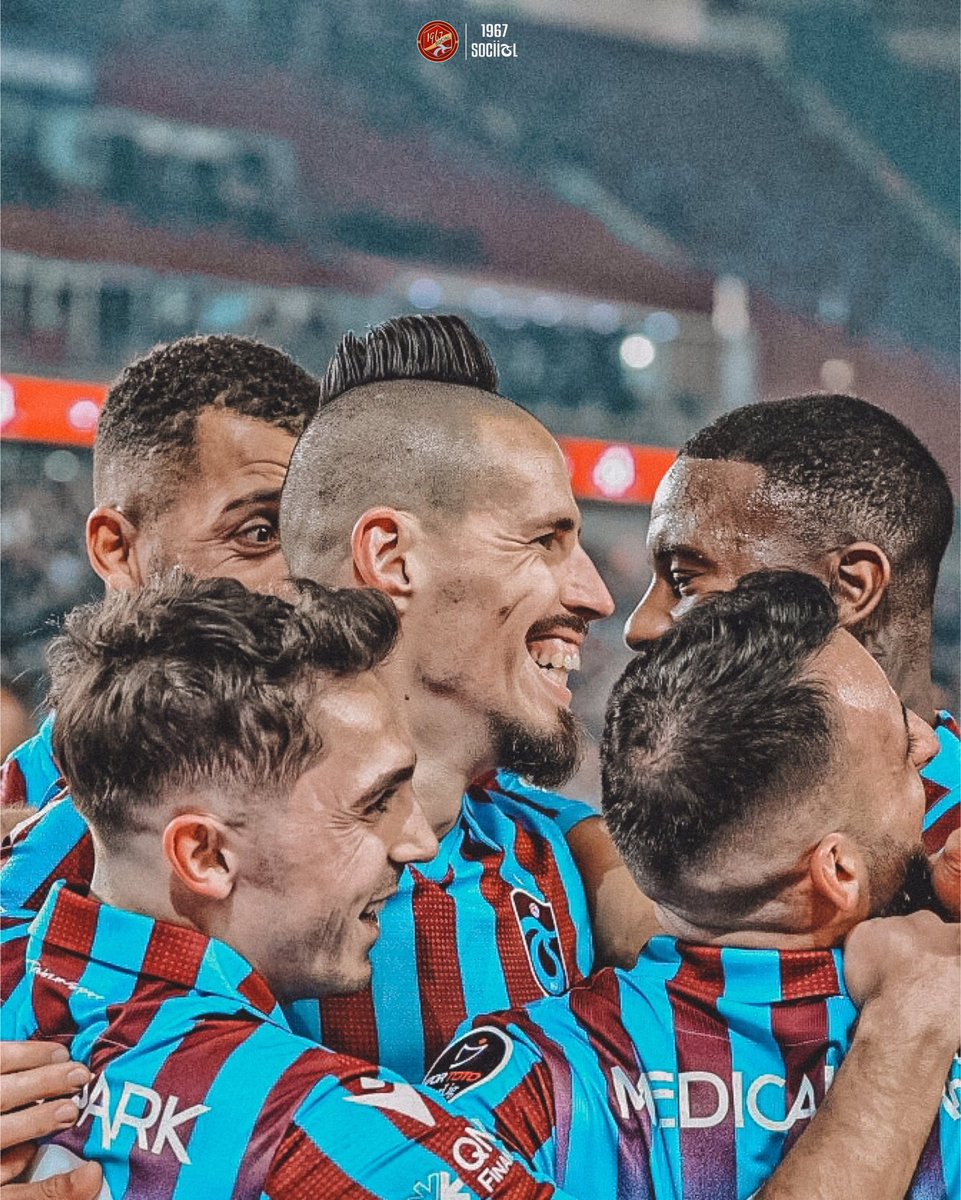🔱 Trabzonspor, 20. hafta itibarıyla ligin en az gol yiyen (14) takımı konumunda bulunuyor. Karadeniz ekibi, kalesinde maç başına 0,7 gol gol gördü. Bu sezon oynadığı 20 maçın 9'unda rakiplerine gol şansı tanımazken, son 4 maçta ise sadece 1 gol yedi•
.#L1DER 🌊
