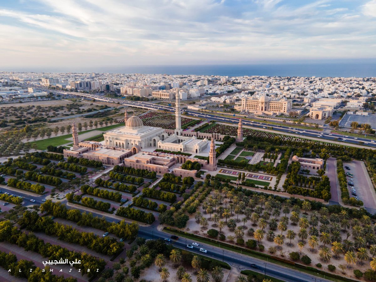 ALi_Shajibi's tweet photo. بعض الصور من جامع السلطان قابوس الاكبر 
#جامع_الاكبر
#عمان
#مسقط https://t.co/aig7fhmHcz