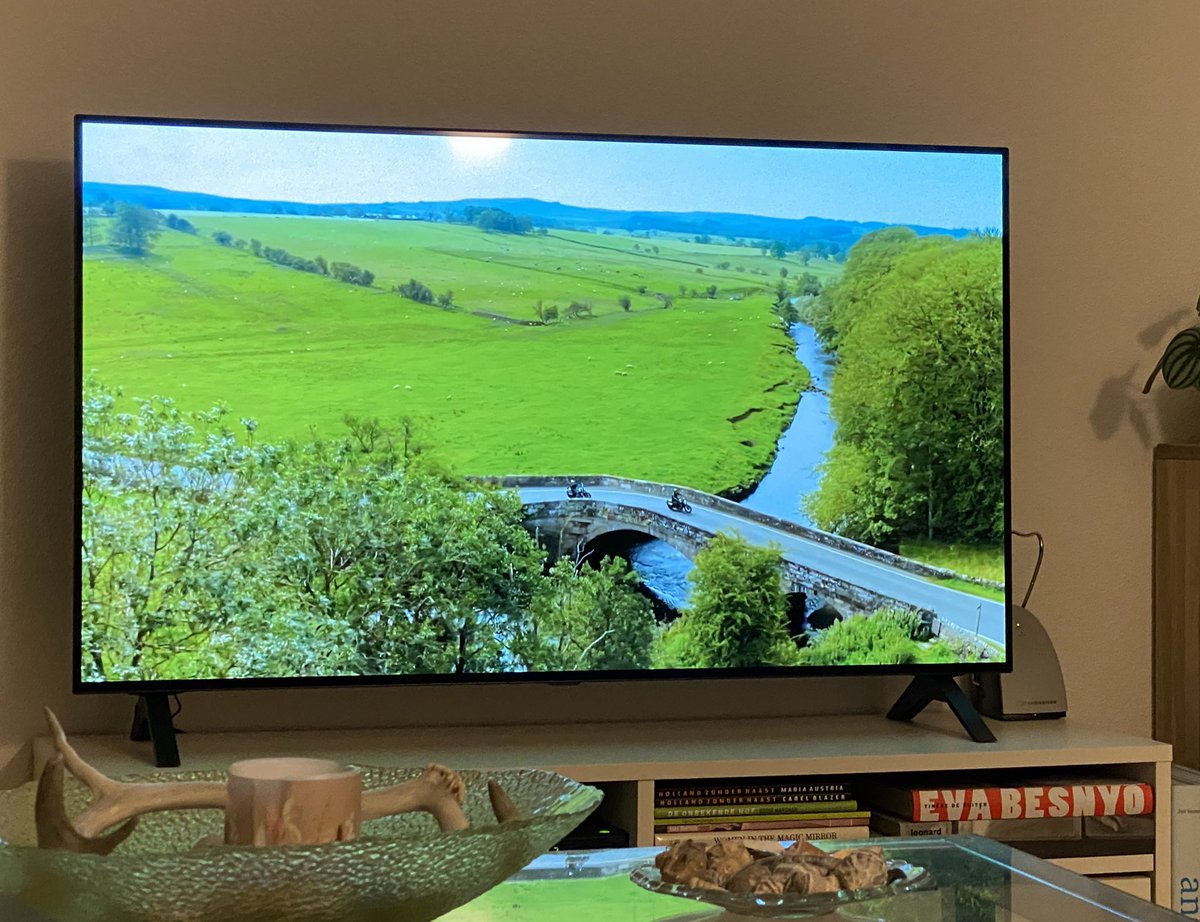 TruusWijnen's tweet photo. Altijd mooi, op BBC2: 'Hairy Bikers go North'. Met prachtige beelden van Noord Engeland. Nu op tv.
#kookprogramma #motorrijders #streekgerechten https://t.co/6mOhkXgkif