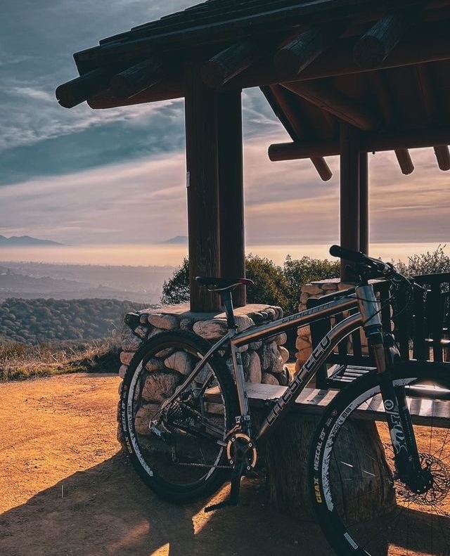 Litespeed_Bike's tweet image. Happy #TiTuesday 👋
@johnr240 with this stunning Litespeed Cohutta mtb.💥