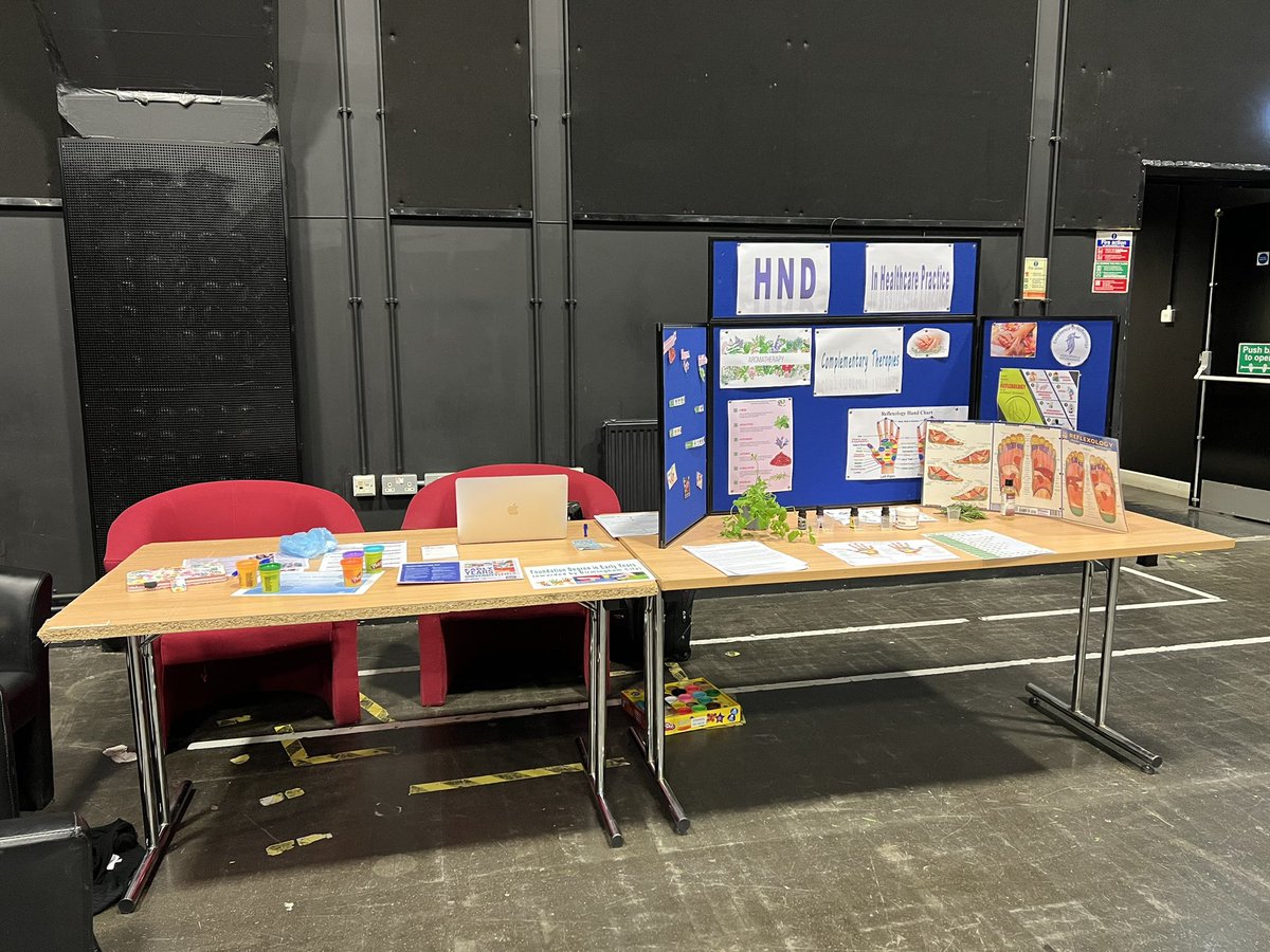 TeamEYHC_SCCB's tweet photo. Come and talk to us today about our HE courses in HND in Health & Social Care. HND in Early Childhood Ed & Care, Foundation Degree in Early years or BA Top-up in Working with Children & Families. @southandcitycol #universityLevel #FoundationDegree #EarlyYears @southandcitycol https://t.co/ofbLGff4Nl