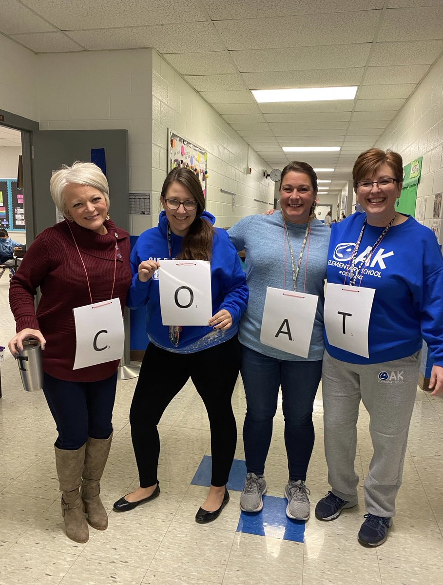 ENelson_VolsFan's tweet photo. This word nerd had so much fun playing human scrabble today! #oesrams https://t.co/lr91ka23CO