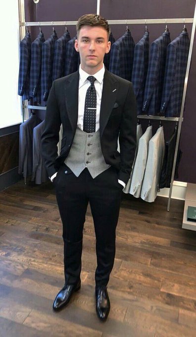 Düğünümde  /  OÇ'nin cenazesinde