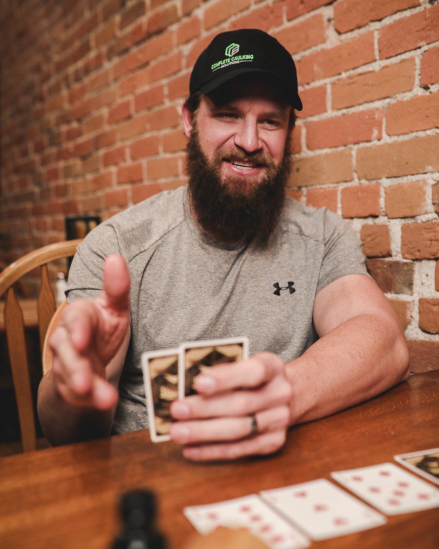 Don't gamble with inferior beard care products. Vainglory premium beard clay is specifically formulated to promote skin and hair health with a unique and proprietary blend:
- Ester Blend
- Oil Blend
-Botanical Extracts/Water Soluble
- Signature Scent

➡️ relaxedstandard.com/collections/be…