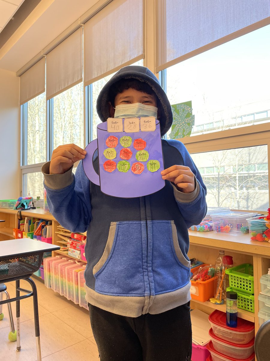mrswalshsped's tweet photo. Today we made some multiplication mugs to review our multiplication unit ☕️ https://t.co/i3dUXLSUTo