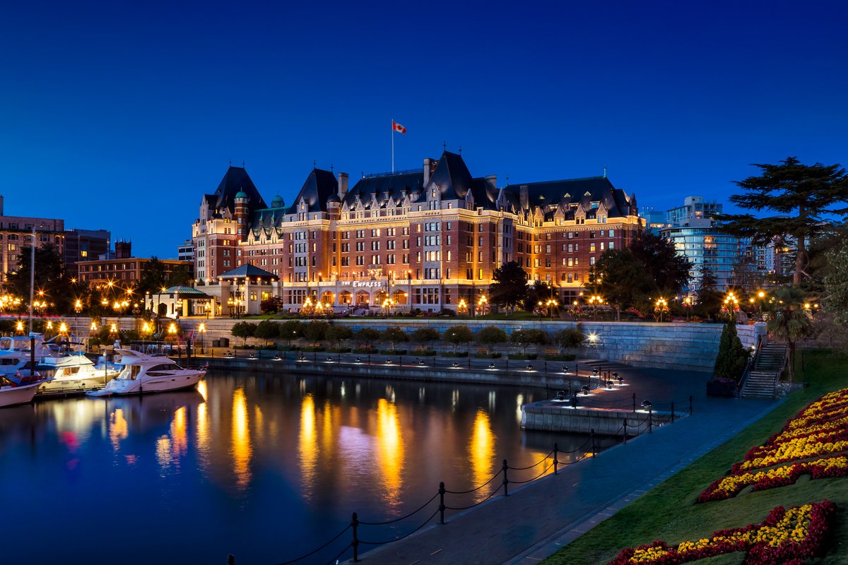 WORLD'S BEST AWARDS 2022 The Fairmont Empress is honoured to be nominated in the Travel + Leisure World's Best Awards 2022. You can now vote for your favourite hotel or travel experience! wba.m-rr.com/home #hotels #awards #victoriabc #thatfairmontfeeling