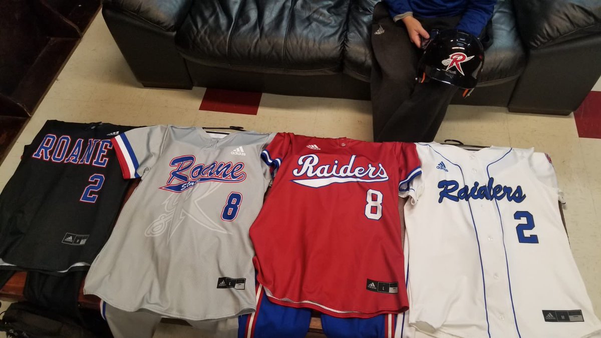 KeyleighMidgett's tweet photo. Officially a Raider,, so so excited for this next step in my softball journey!!!❤️💙 #goraiders !!! #COMMITTED https://t.co/LnDvDNNnjJ