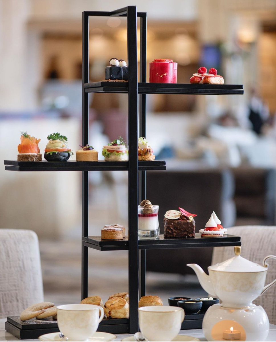 n___iha01's tweet photo. #theritzcarltondoha 
#afternoontea 
#lobbylounge https://t.co/n0SN2OplLb