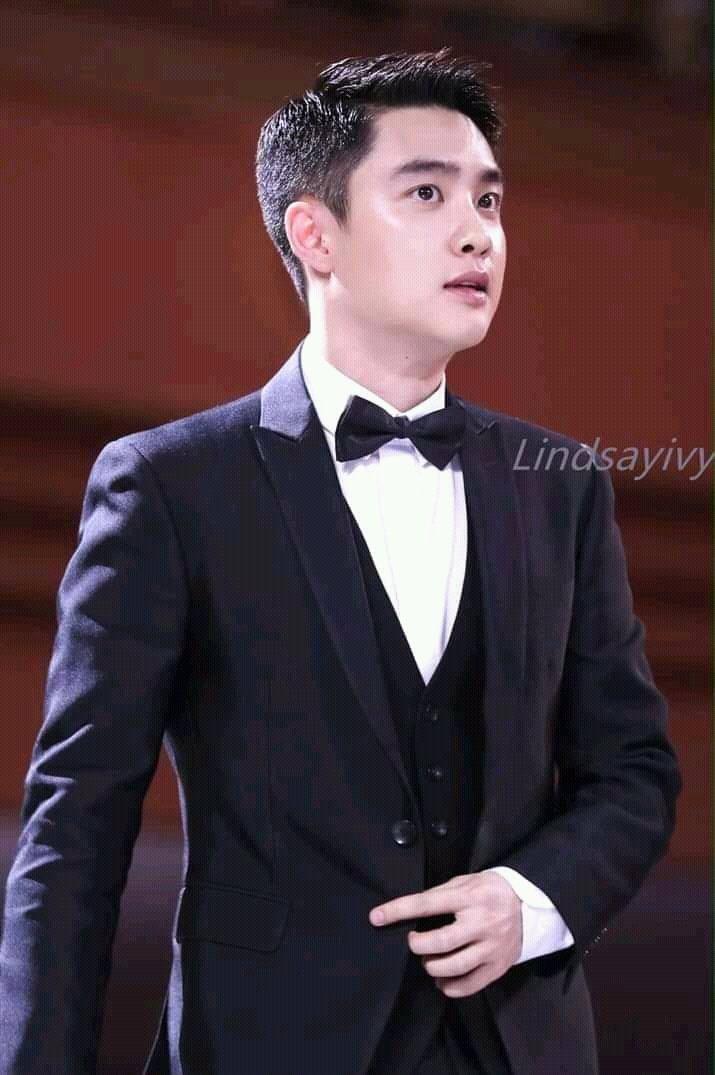 maknaeee_20's tweet photo. Happy birthday to this wonderful boy, DO Kyungsoo! Thank you for inspiring us every day and sharing your passion and talent with us. May you have another year filled with health, happiness, love, and success. We love you HappyBirthdayDO https://t.co/PWzVb28JaE