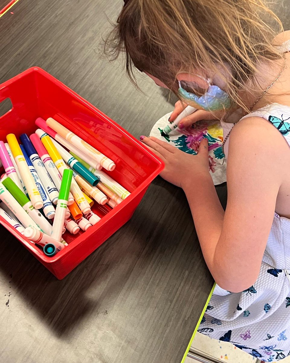 msshields_art tweet media