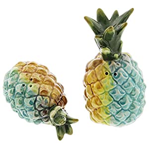 BeachfrontDecor's tweet photo. Is it time for new salt and pepper shakers for your beach home? We have the best selection of coastal salt and pepper shakers here: https://t.co/5G0zbXofiF https://t.co/lESgkA0xnY