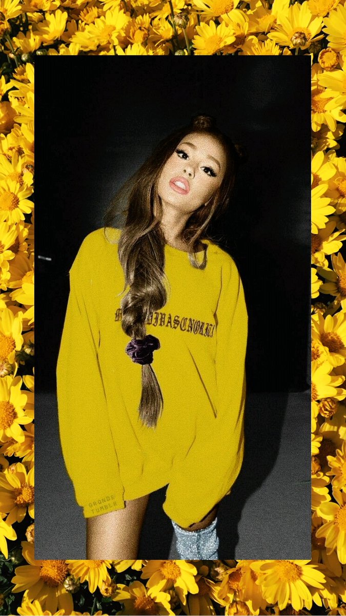 Dutch_Gleek's tweet photo. ariana grande x yellow https://t.co/CrRSfMiWMA