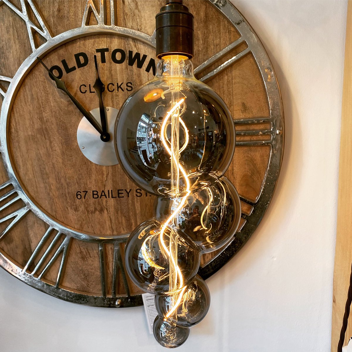LandSLifestyle's tweet photo. NEW IN 💡

Stunning new large lamps now in stock at @LandSLifestyle #Gloucester.
Call in to see the full range.

#shoplocal #ShopSmallUK #glosbiz https://t.co/giQ4uhvCHa