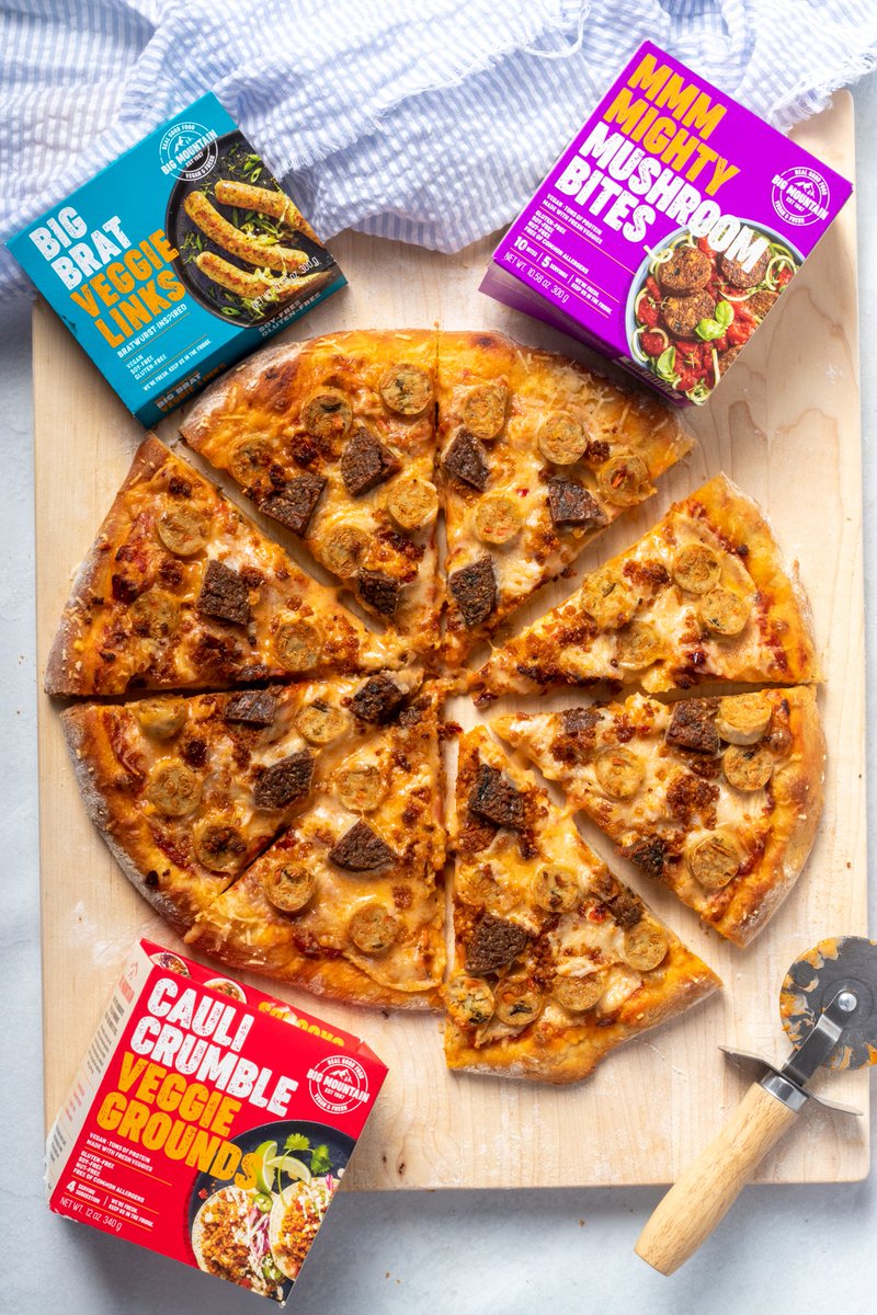 zardyplants's tweet photo. We made this awesome vegan meat lovers pizza using @BigMountainFood vegan meats! Full recipe: https://t.co/DGcGjCcj8W #BigMountainFoodsRecipeChallenge #BigMountainFoods #Veganrecipes https://t.co/SNOdS5FNeY