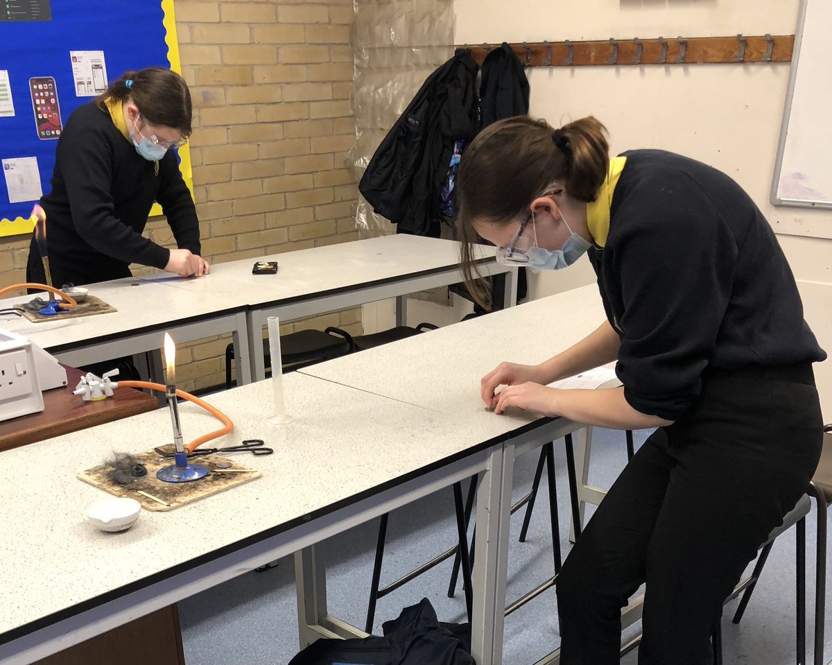 miss_mandizha's tweet image. Another fantastic STEM club this afternoon exploring ‘potions and alchemy’ with some amazing year 8s @ScienceBhcs @BrightonHillSch