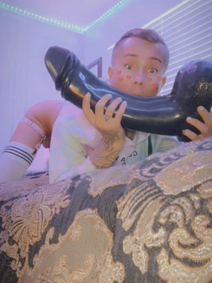 JosieVogue's tweet photo. 300 retweets and I'll sit on this monster for you!! 🙀🍆🥵

#monsterdildo #dildogames #dildo #sextoy #HugeToys #hugedicks #femboysissycaptions #femboyday #femboytrap #femboy https://t.co/nl9Yno7WG7