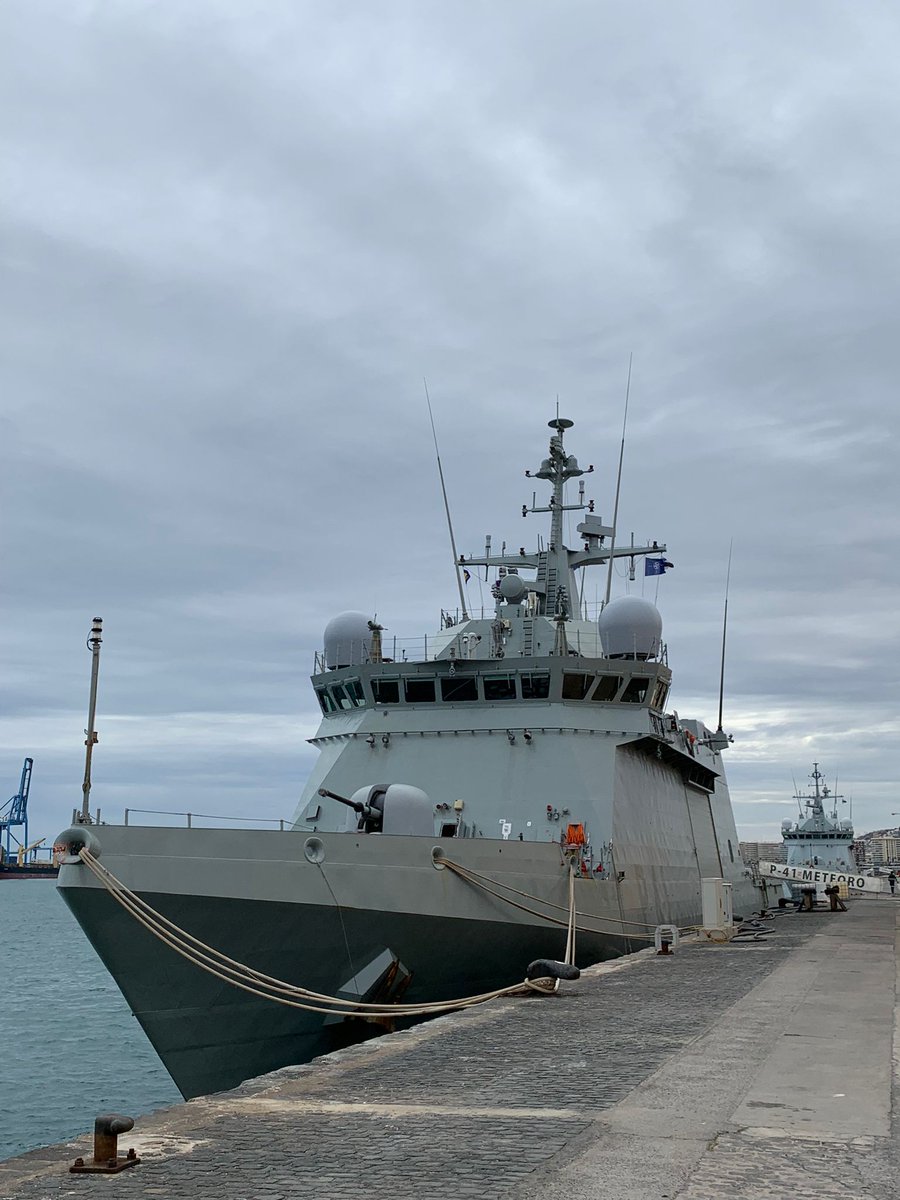 EMADmde's tweet photo. Con la bandera de la OTAN ondeando, el BAM #Meteoro, buque de mando de la Agrupación Naval de Medidas Contraminas 2 de la @NATO, refuerza el compromiso de España 🇪🇸 en mantener la paz y la seguridad de todos
@COM_SNMCMG2
@Armada_esp
#MOPS https://t.co/TXFqCcNFxF