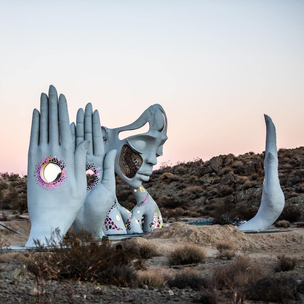 ImpactMuseums's tweet image. Our #featuredartist this week is Daniel Popper ✨ Which of these larger-than-life installations would you want to see?

Images courtesy of the artist via his Instagram @popperdaniel 🧡 

#installationart #publicart #contemporarysculpture #immersiveart #danielpopper