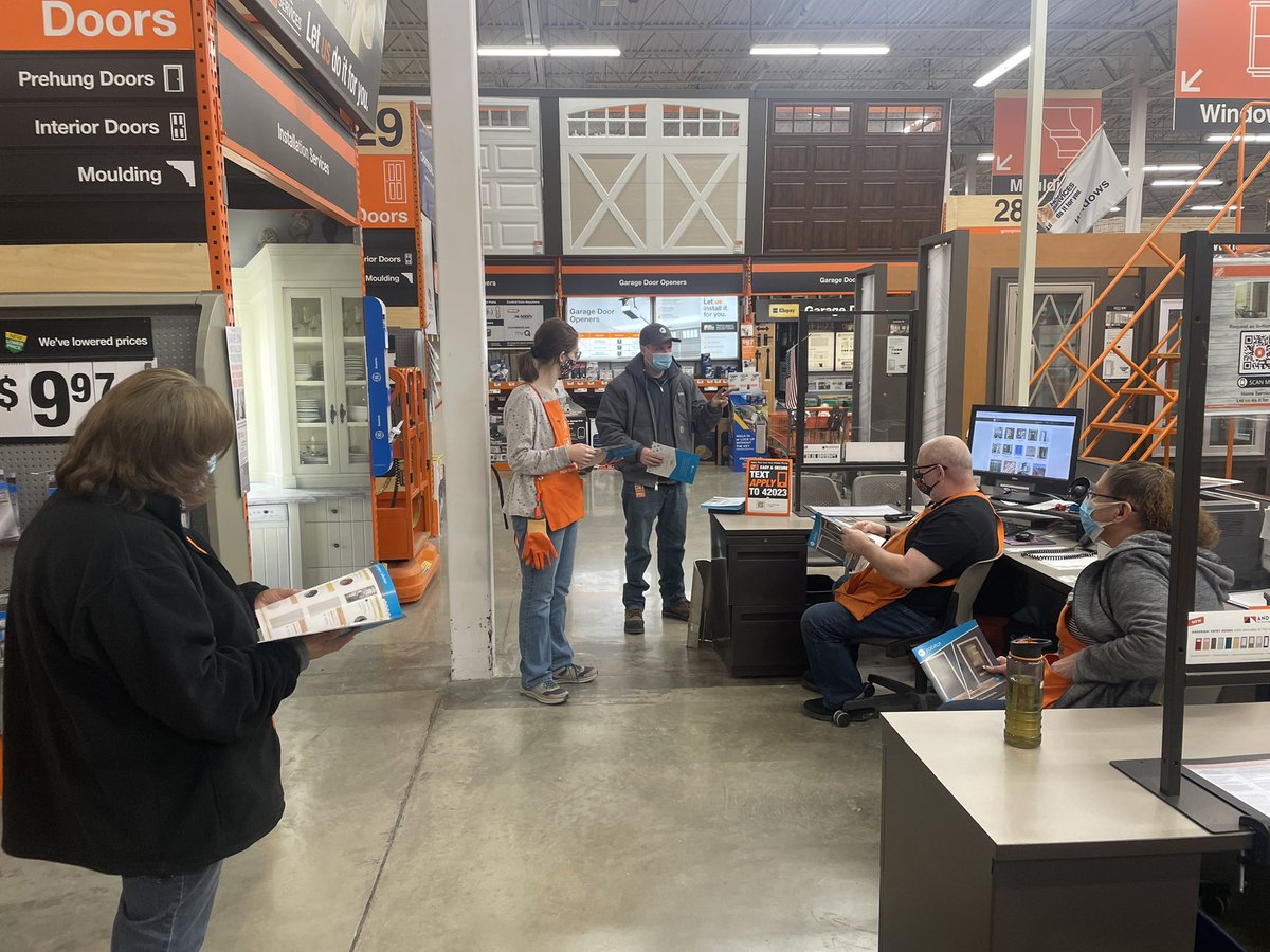 Thanks to Denny from Zabitat for coming out and hosting a PK with the team today! @Lisa78840187 <a href="/Damien1975HD/">Damien Madden</a> <a href="/Nairobi75819619/">Nairobi</a>