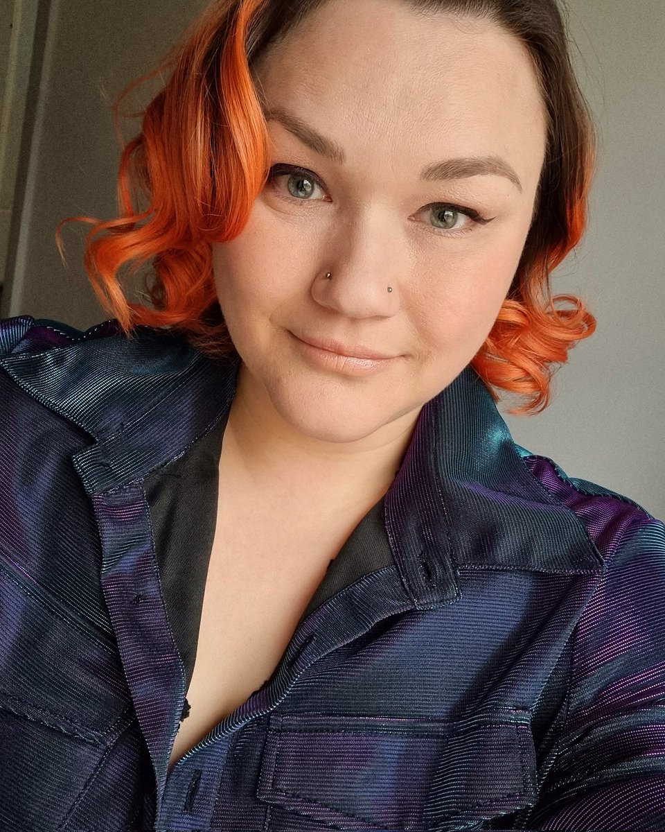 Happy New Year everyone 🎉🎉

Thank you so much for all of the support and love you gave Mad Moments last year. 

I hope you will all stick with me this year as Mad Moments expands and grows even more. I truly love and appreciate all of you 😍🥰

#Veganuary2022 #haircare