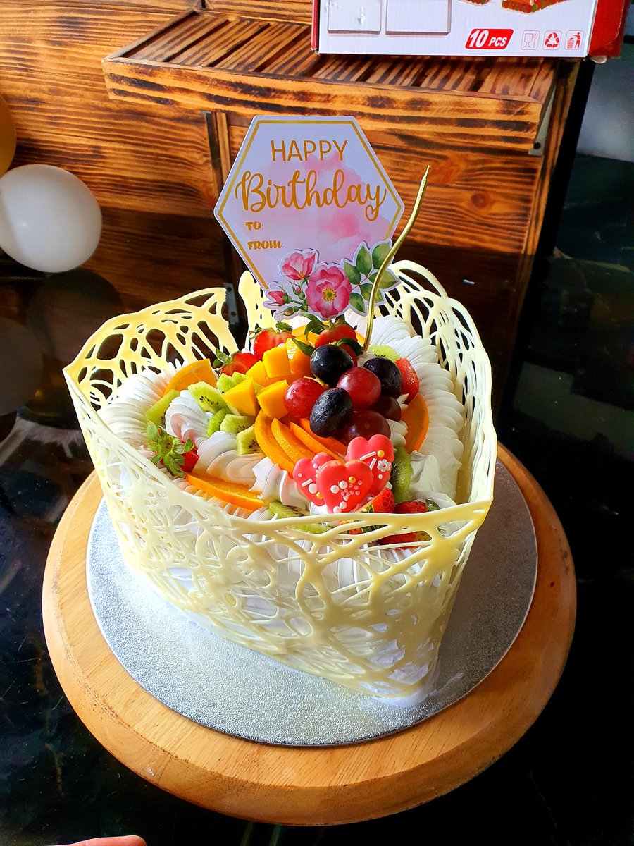 justbakecoz's tweet image. Heart angel cake for the win!

#AngelCake #justBAKEcoz #HeartCake #baguio