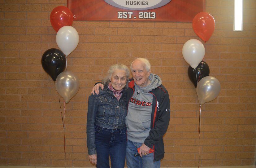 HaydenHuskies's tweet photo. A very HAPPY BIRTHDAY to the greatest cheerleader #HuskyNation will ever know.
Best wishes to Dr. Frank on his 92nd birthday! We can’t wait to see you in person again! https://t.co/znjteKf0cV