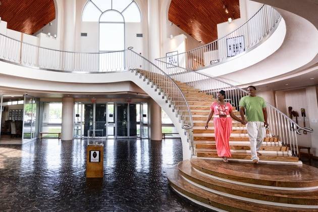 fairparkdallas's tweet photo. The African American Museum of Dallas is the only one of its kind in the Southwestern Region devoted to preserving and displaying African American artistic and historical materials.  

Check out the museum Tues - Sat. Admission is free, except for tour groups over 10. https://t.co/BCguFdPpiW
