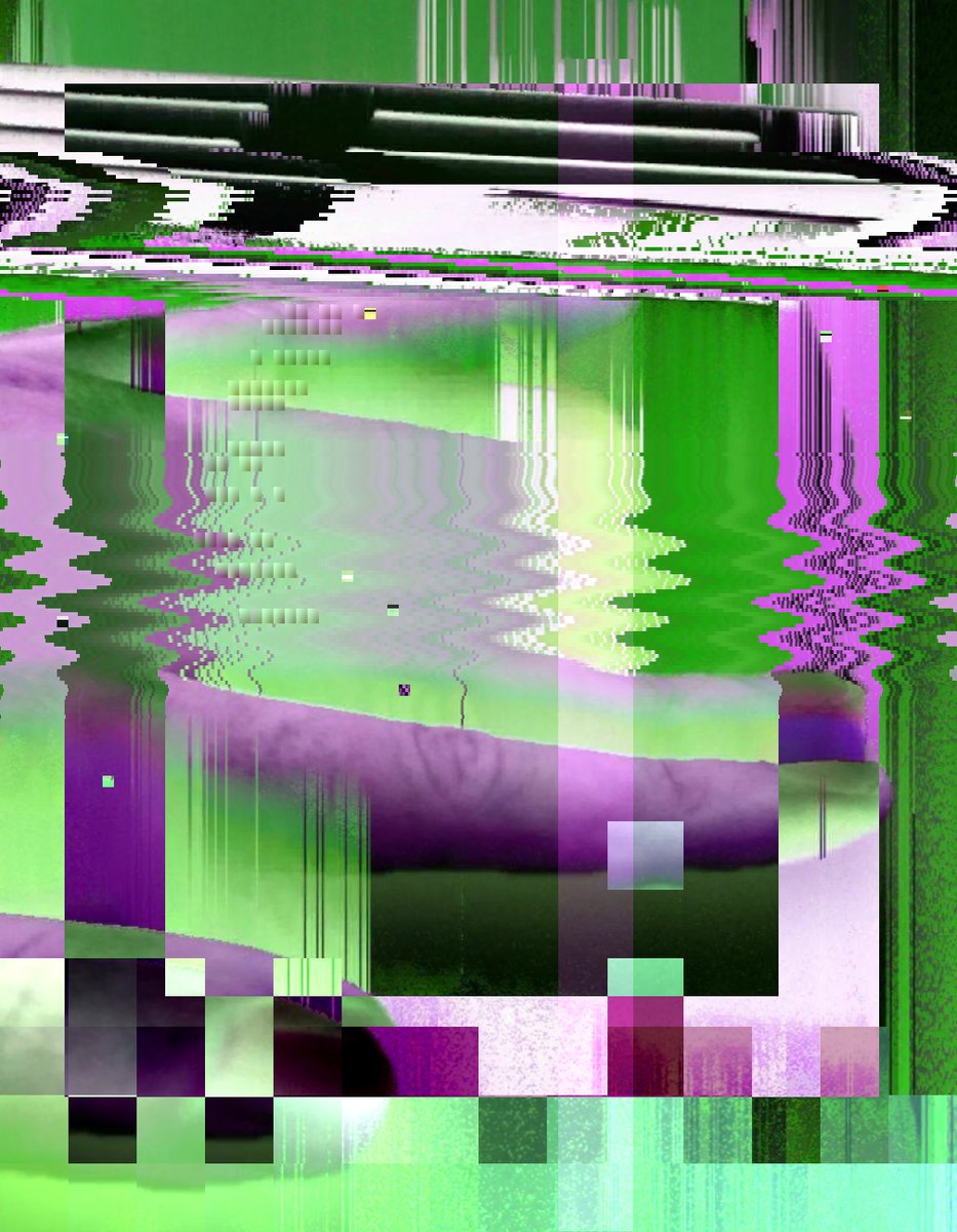 glitch80bot's tweet photo. 👌🌫 #glitch #glitchartist #digitalart #oddcore #edit #glitchcoreedit #webcore Origin img by @askMartyn1 1MN_N https://t.co/F3nraX8cSo