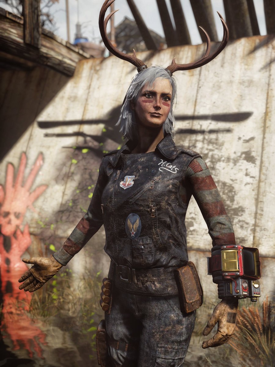 ZeroFoxFX's tweet photo. Nothing better than a familiar sweater...
I'm a Hellcat now.
🔥🐱🔥
#FO76 #AtomStore https://t.co/kdUz4CVHgQ